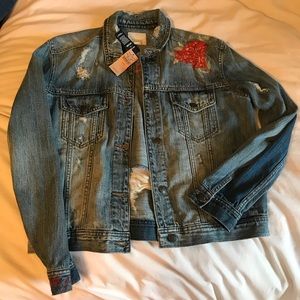 American Eagle embroidered denim jacket